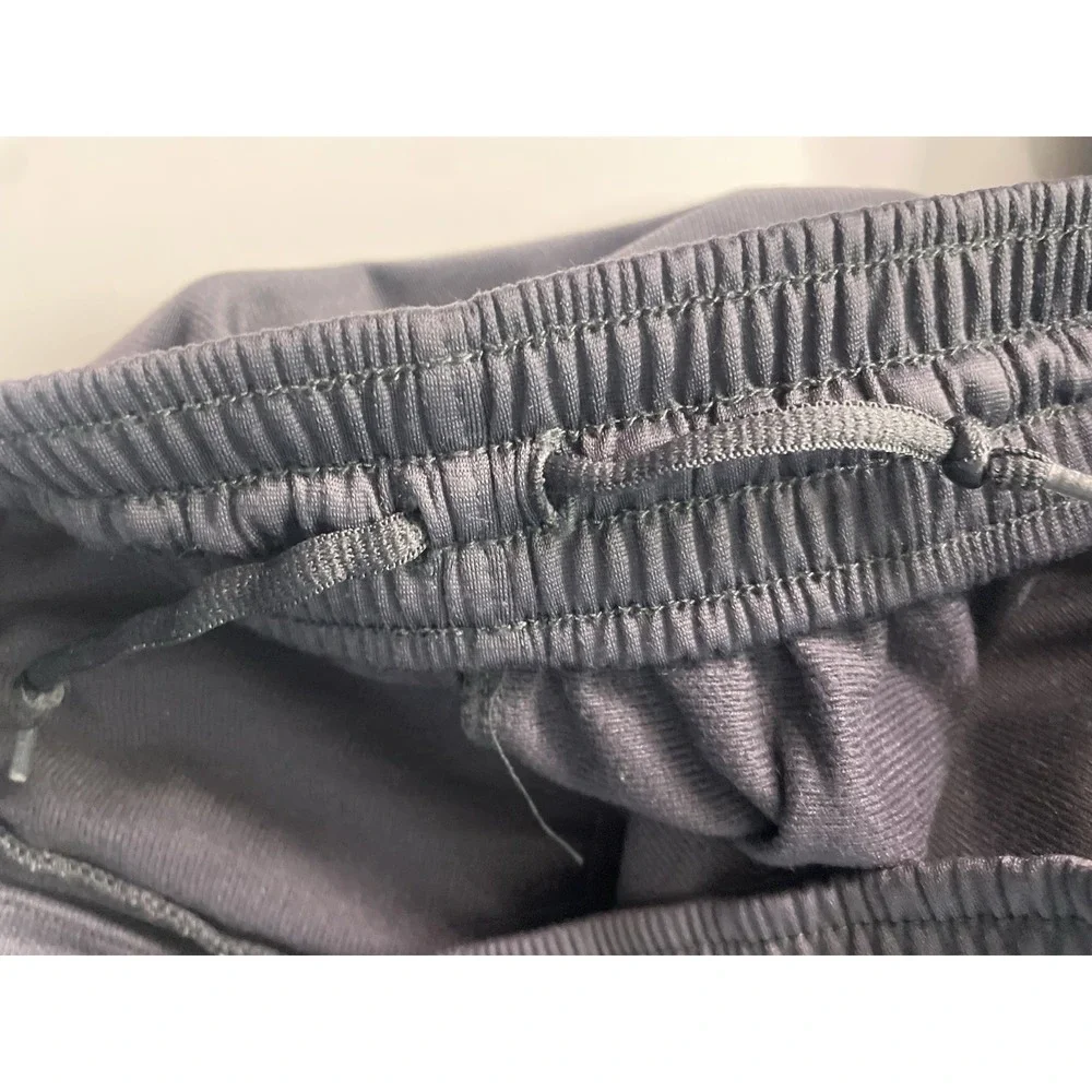Nike Basketball Track Pants Men's Size Small Charcoal Gray‎ Athletic Joggers